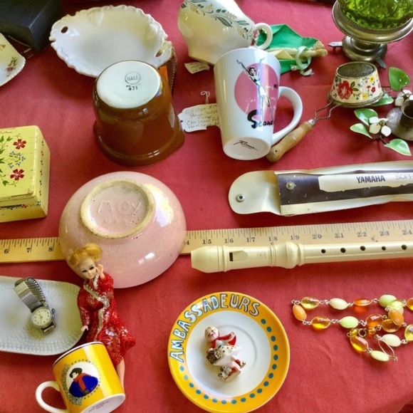 🥰 Vintage  CARDIGAN SWEATER •SILVER BUTTONS FLORAL  4/6 IMO - Picture 13 of 16